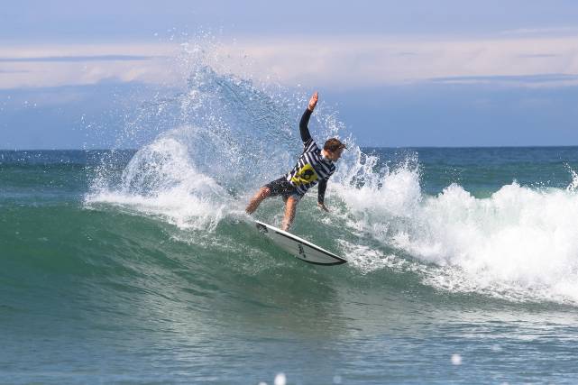 Caption: David van Zyl (Glenashley) is the defending Men’s champion and top seed for the Nelson Mandela Bay Surf Pro starting in Port Elizabeth on Thursday  Photo: WSL / Thurtell